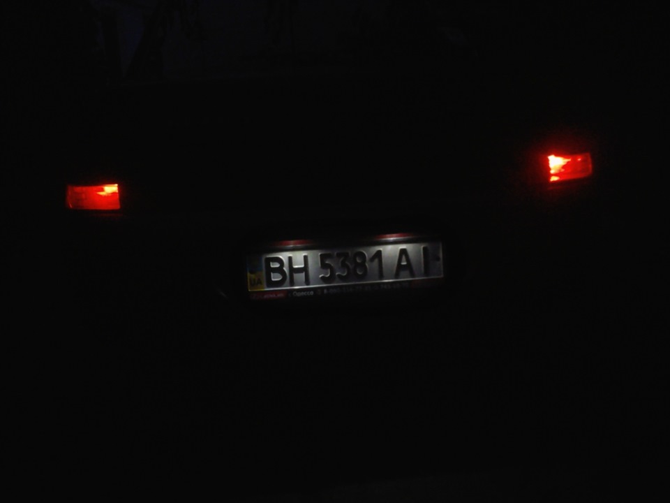 Диодные габаритные лампочки. — Lada 21104, 1,6 л, 2005 года ...