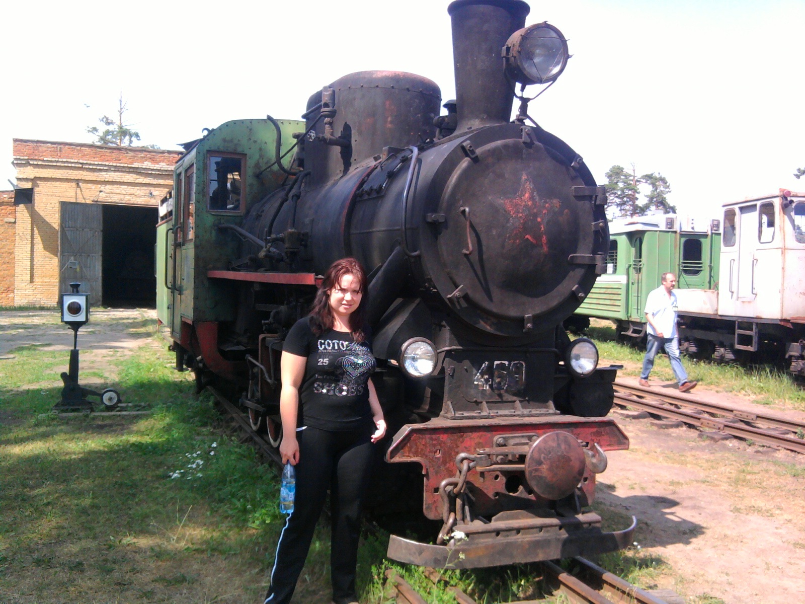 Т 34 паровозные катки. Купчино старые паровозы. Шушары паровозы. Станция шушары ржд. Музей паровозов в петербурге.