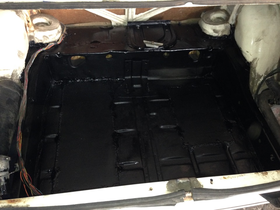 Перенос аккумулятора в багажник — Lada 21065, 1,6 л, 1993 года ...