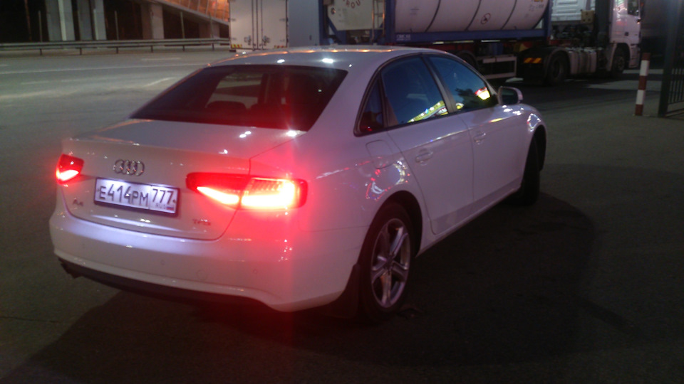 Фото в бортжурнале Audi A4 (B8)