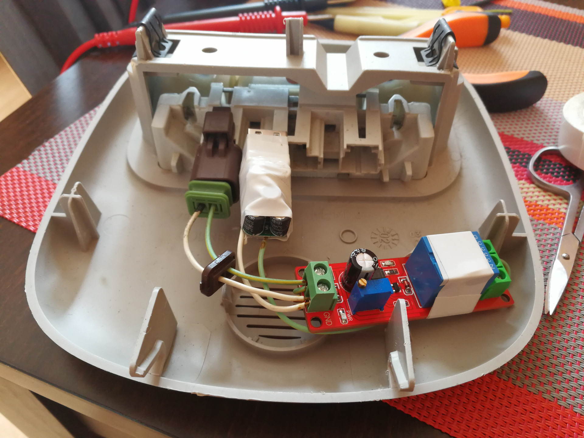 Реле задержки на включение регистратора — Citroen C5 (1G), 2,2 л, 2002 ...