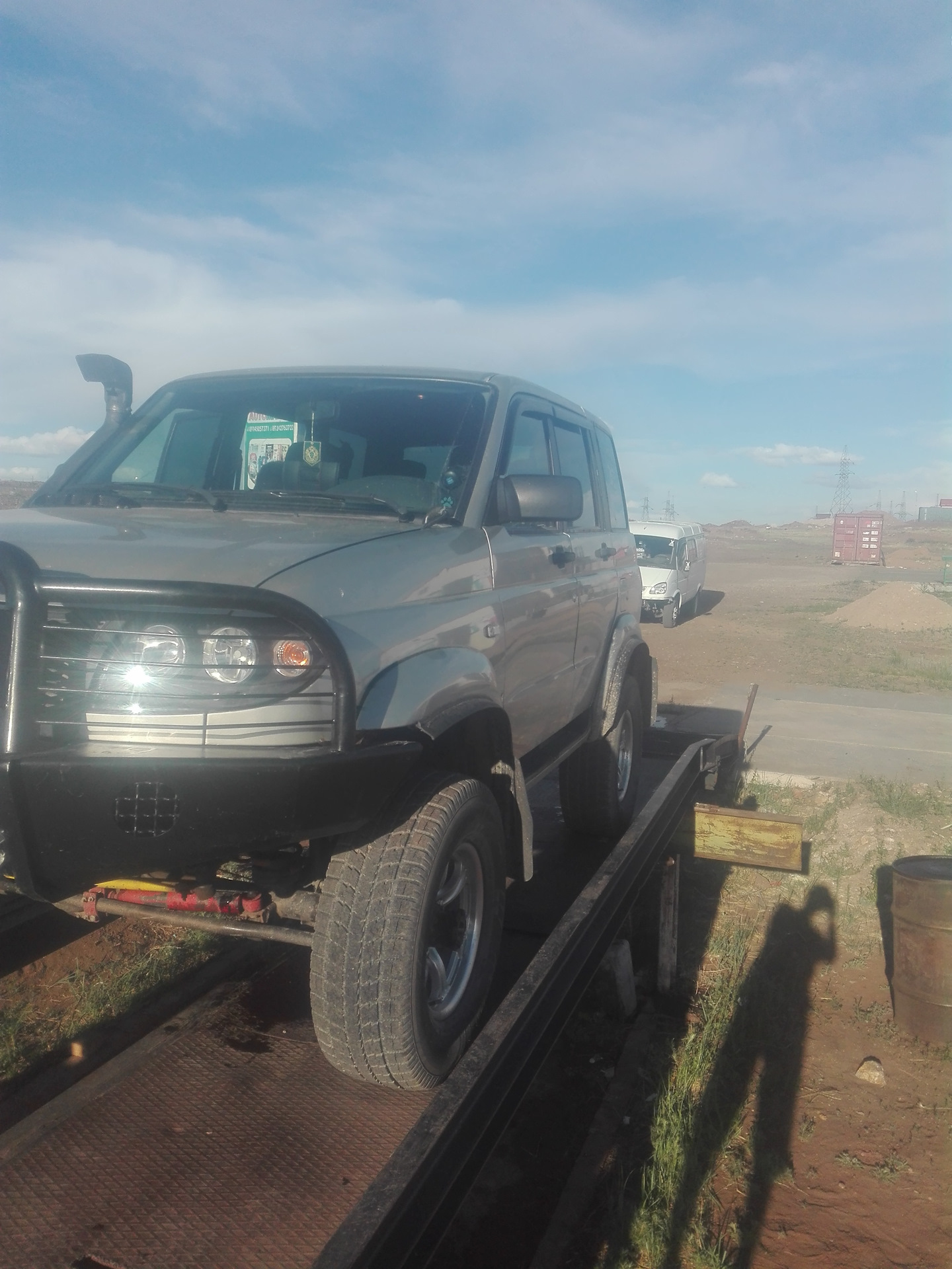 Замена тормозной трубки. УАЗ Патриот — ГАЗ Газель, 2,4 л, 2004 года ...