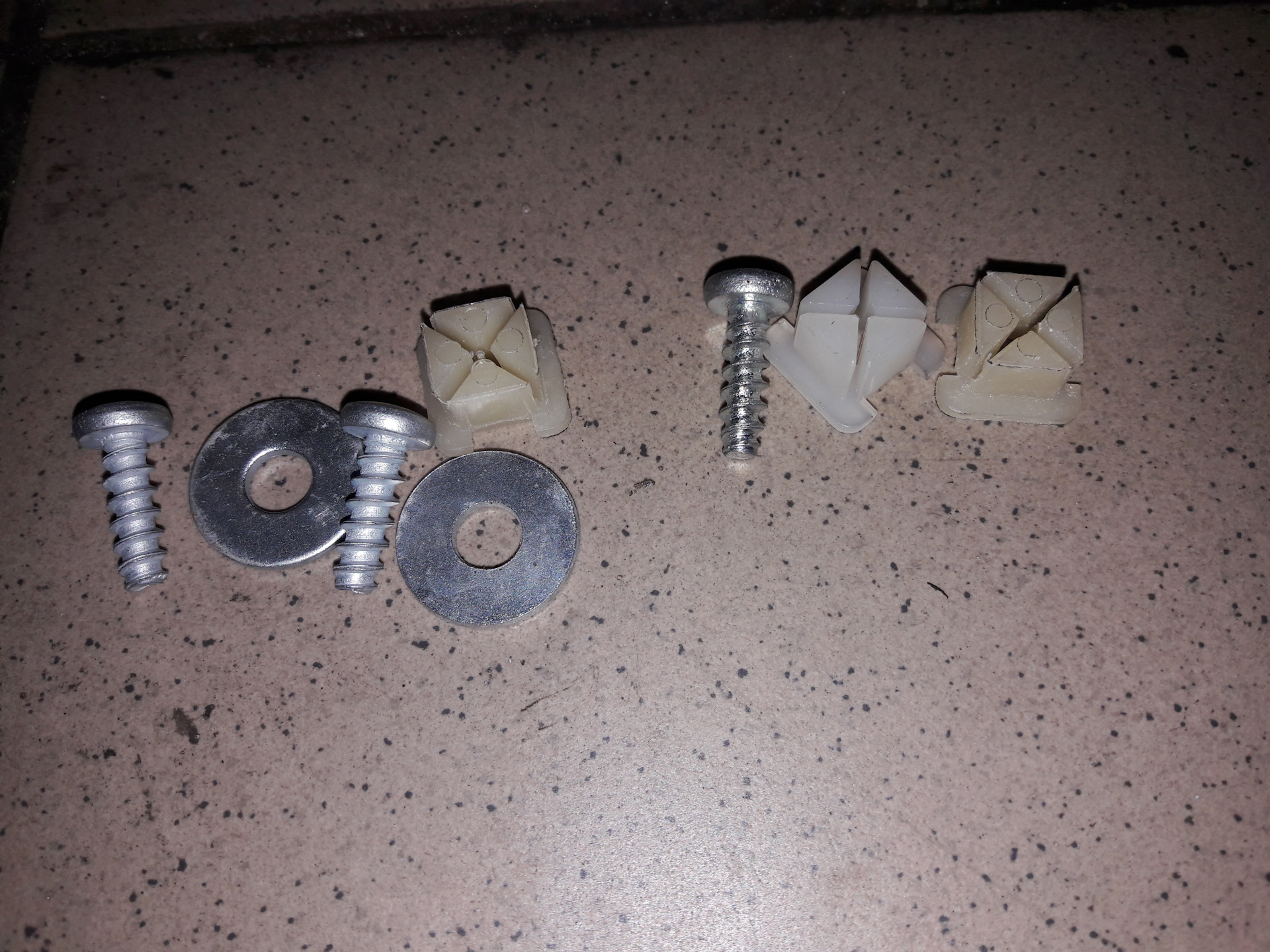 - 12шт). Крепление без винтов. Крепежный комплект tlk fpfp-50. Стяжка межсекционная 5 10мм. Винт крепления лезвия de70 jk-t3.