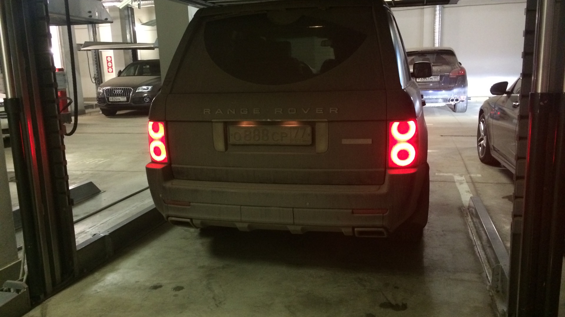 Land Rover Range Rover (3G) 4.4 дизельный 2011 | 