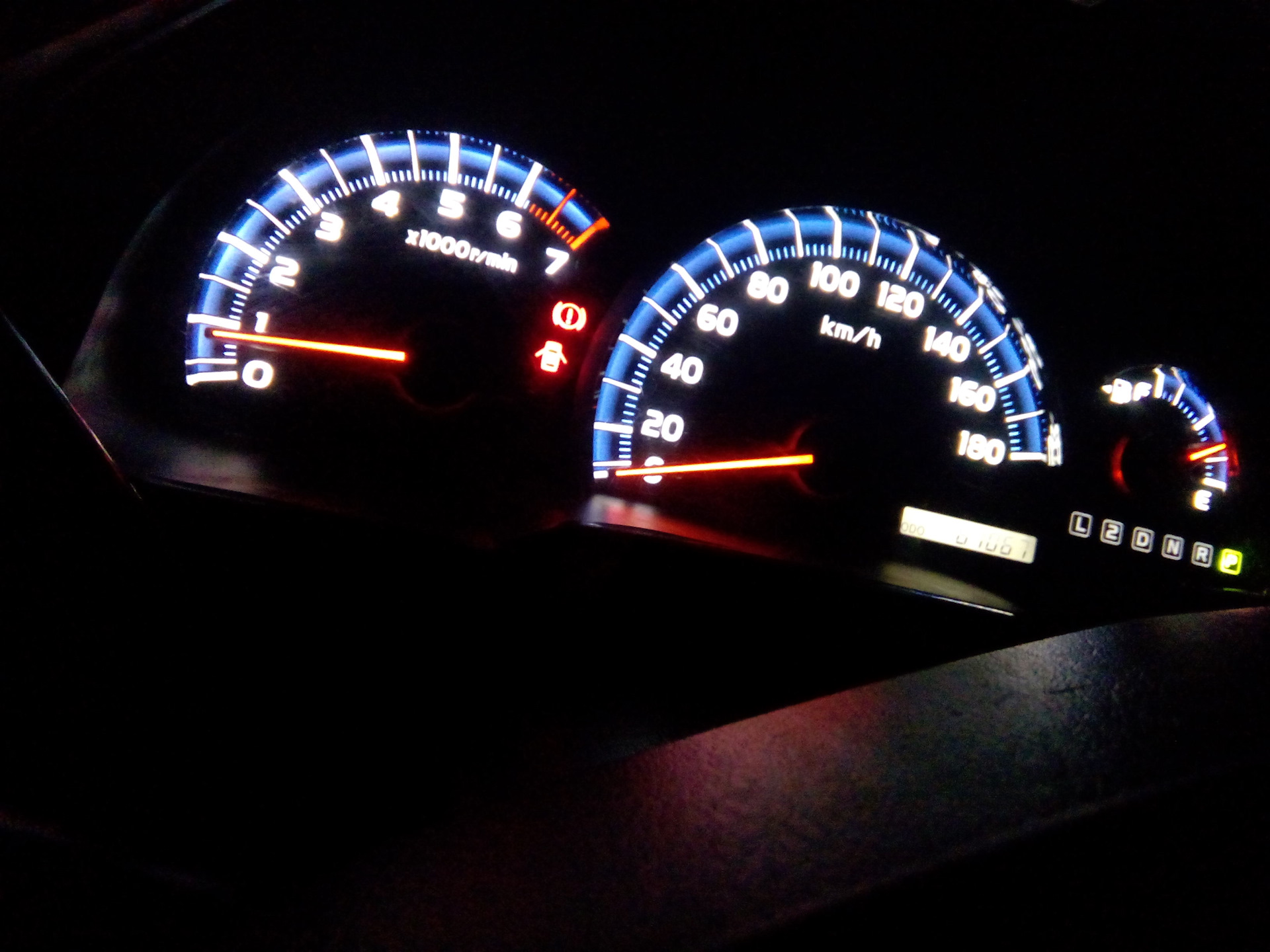 оптитрон toyota ipsum. панель приборов ипсум 21. тойота оптитрон дизель. рубильник под спидометром ипсум. оптитрон edix.