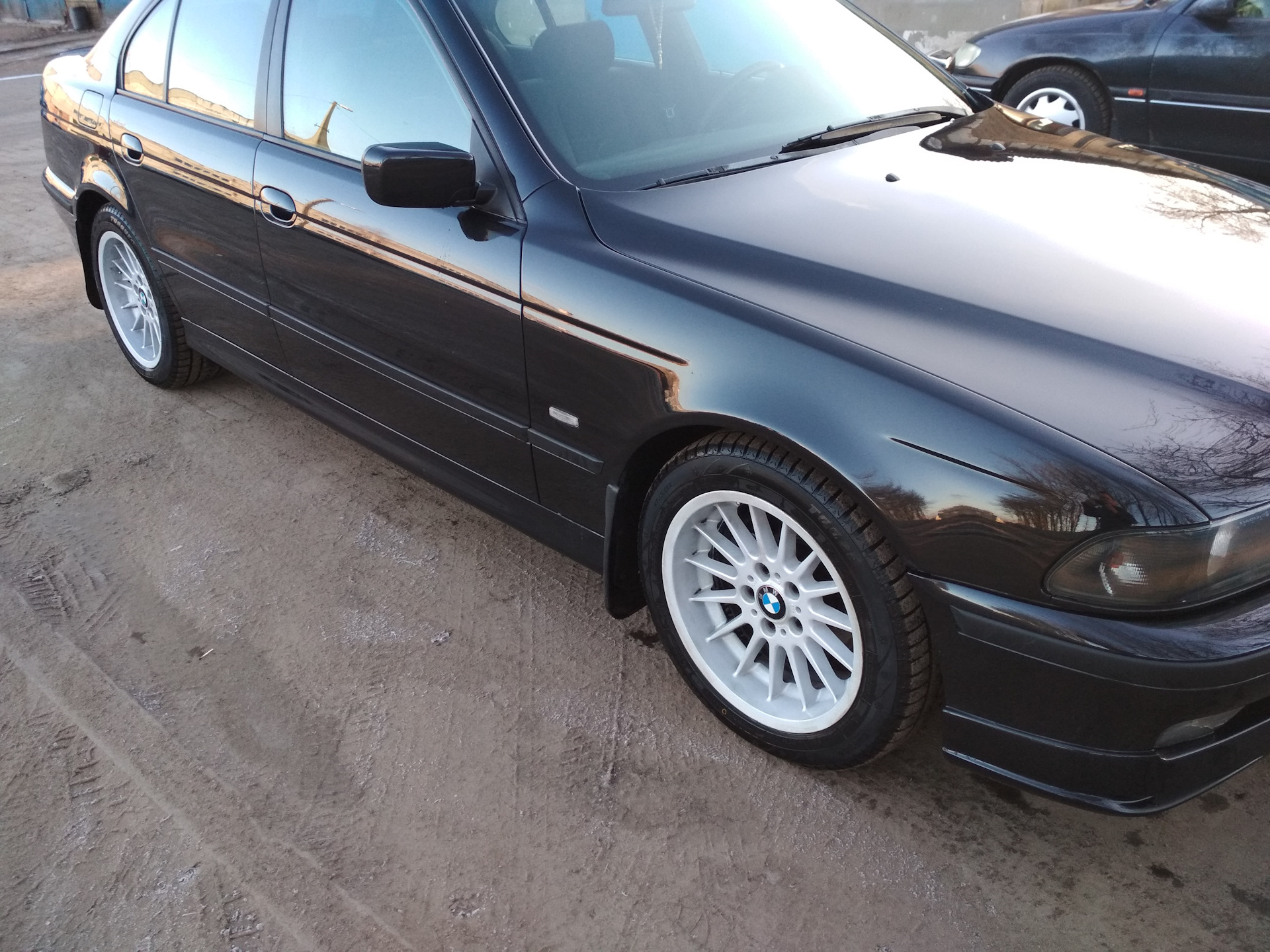 32 style. БМВ е39 на дисках 32 стиль. BMW e39 32 Style r17. Е39 32 стиль r17. 5 Стиль r16 BMW e39.