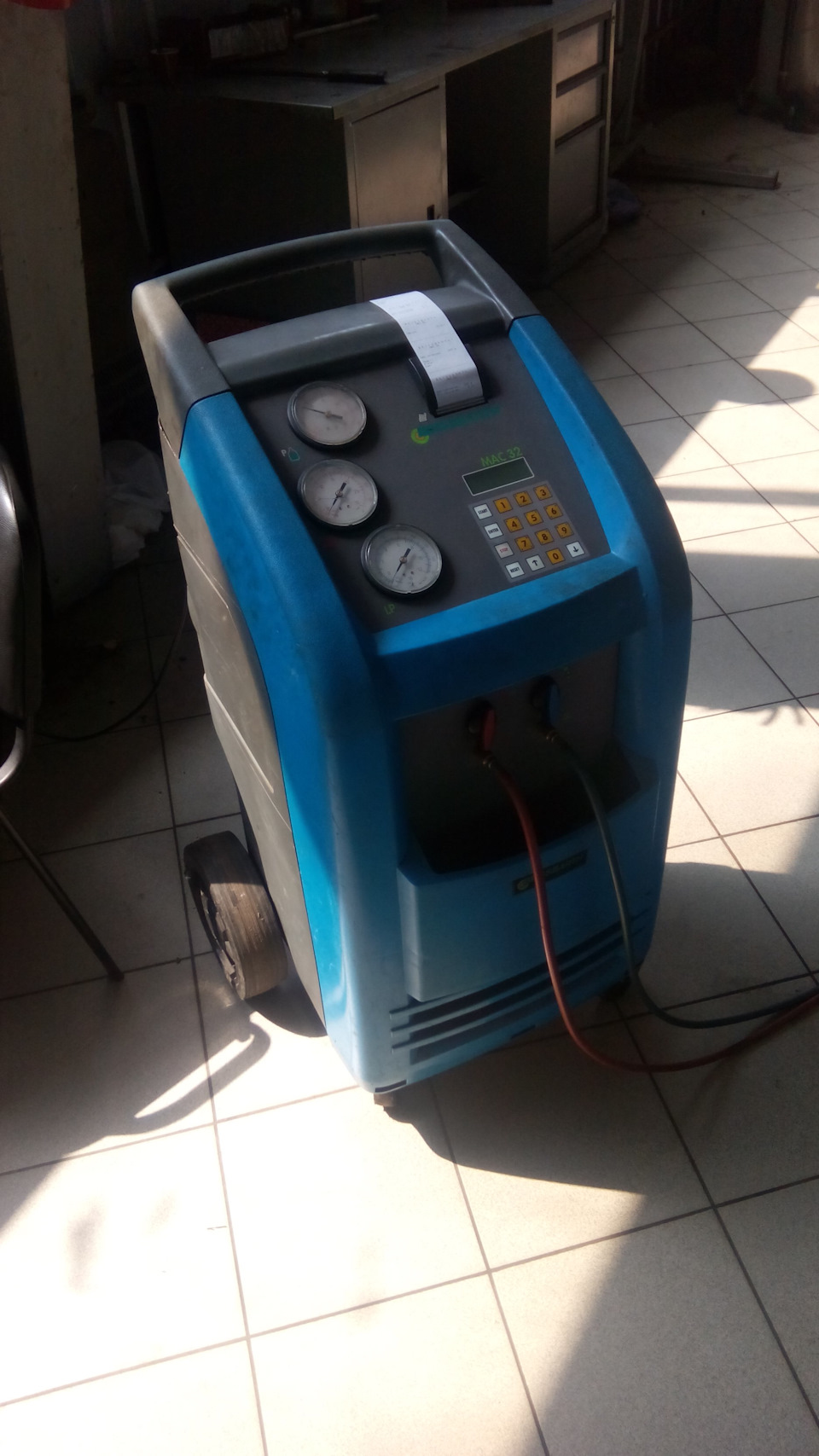 Заправка кондишки + мелочи — KIA Cerato (2G), 1,6 л, 2011 года | визит ...