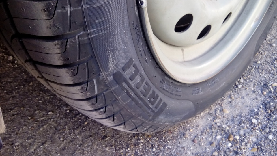 52. Летние шины Pirelli CINTURATO P1 Verde. — Lada Приора хэтчбек, 1,6 ...