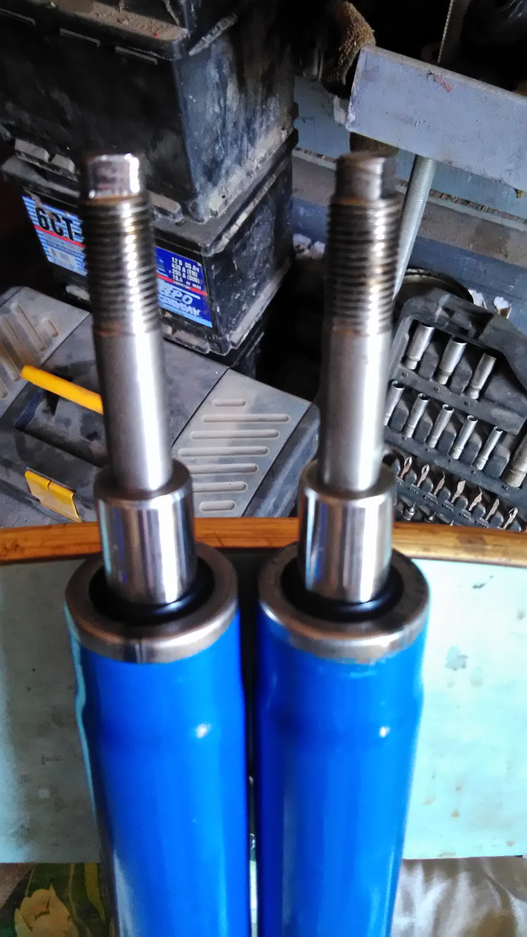 Разборная стойка калина. Damp -90 стойки. Амортизаторы нива рено сценик 1 ф2. Патрон стойки lacetti. Амортизаторы переделка.