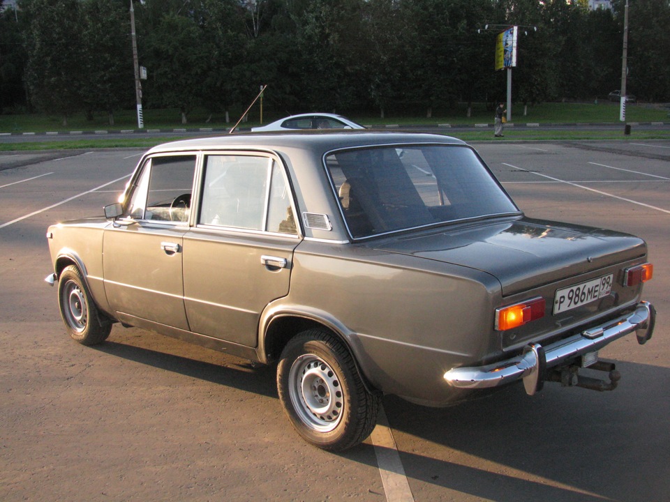 lada 21011