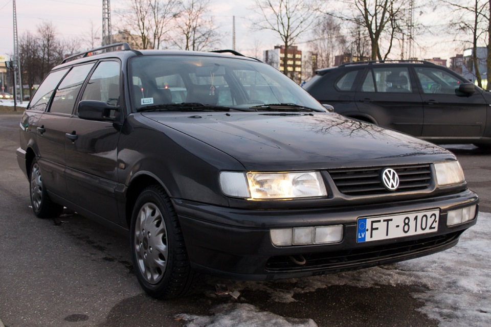 Купить фольксваген пассат б 4. Volkswagen Passat b3 1996 универсал. Фольксваген Пассат b4 универсал. Фольксваген Пассат б4 1996. Volkswagen Passat variant 1996.