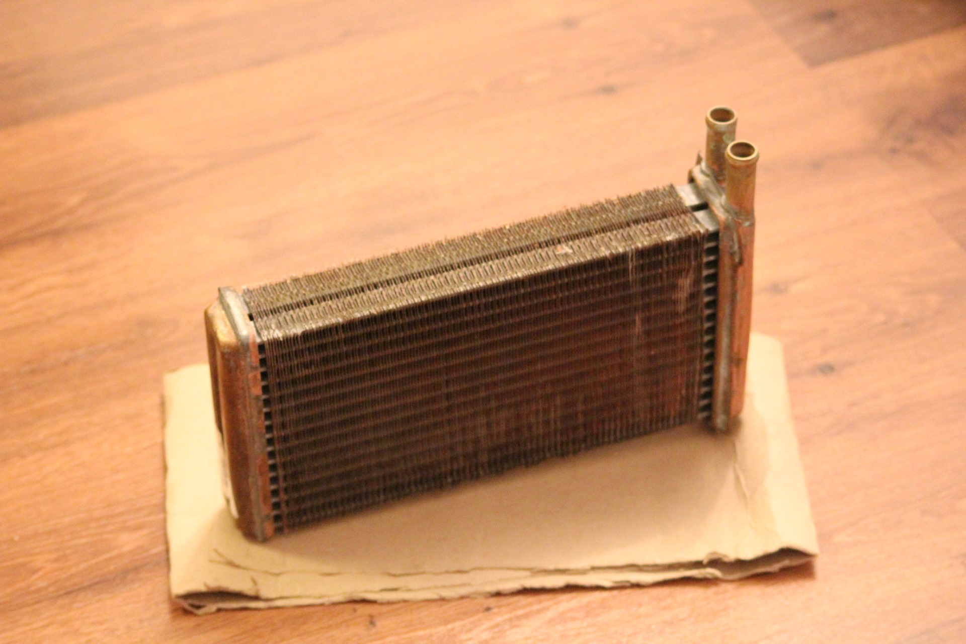 Медный радиатор печки 80x198. Радиатор отопителя МТЗ 1221. Медный радиатор печки УАЗ Патриот 10 год.