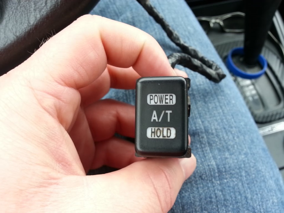 для чего нужно кнопка power и hold? — Subaru Impreza, 1.5