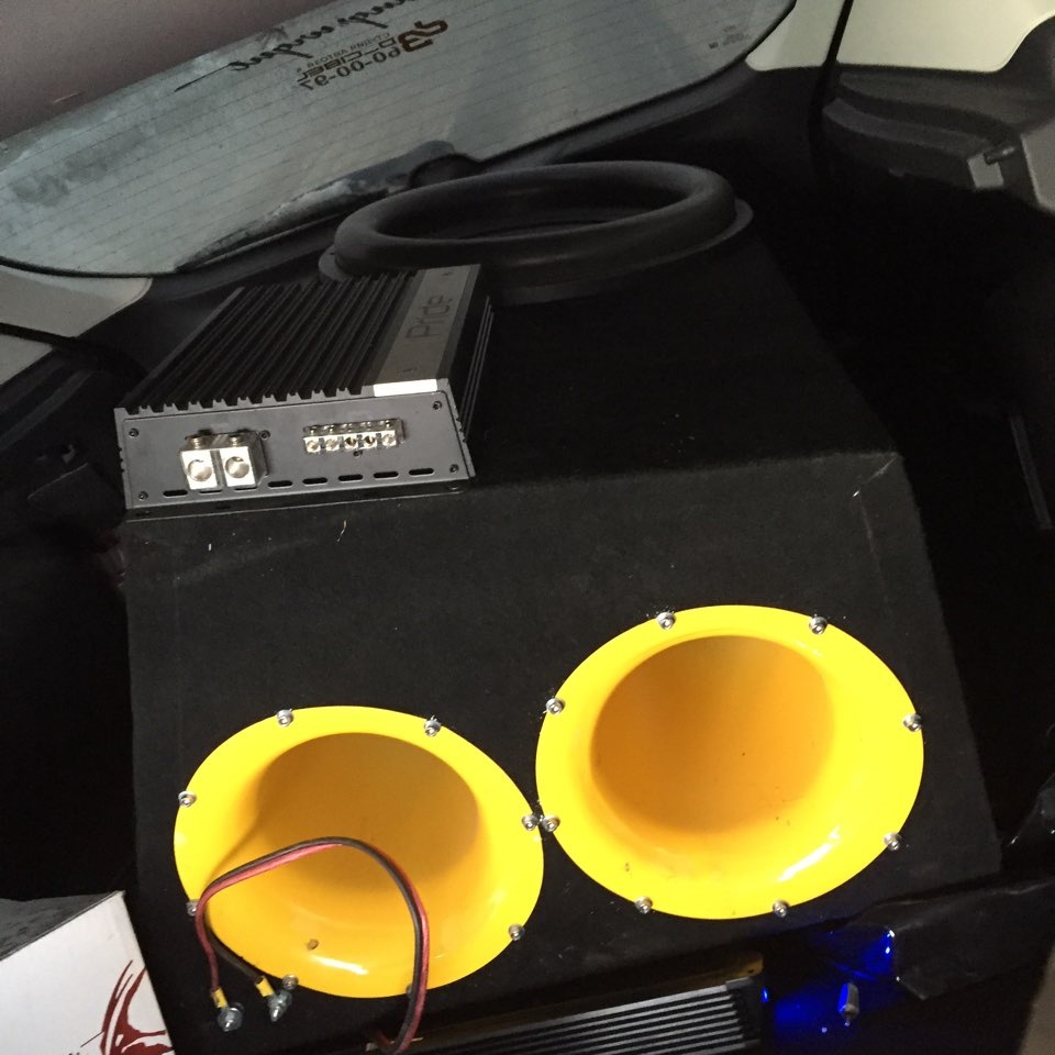 Бум бум — Ford Focus III Hatchback, 1,6 л., 2012 года | автозвук | DRIVE2