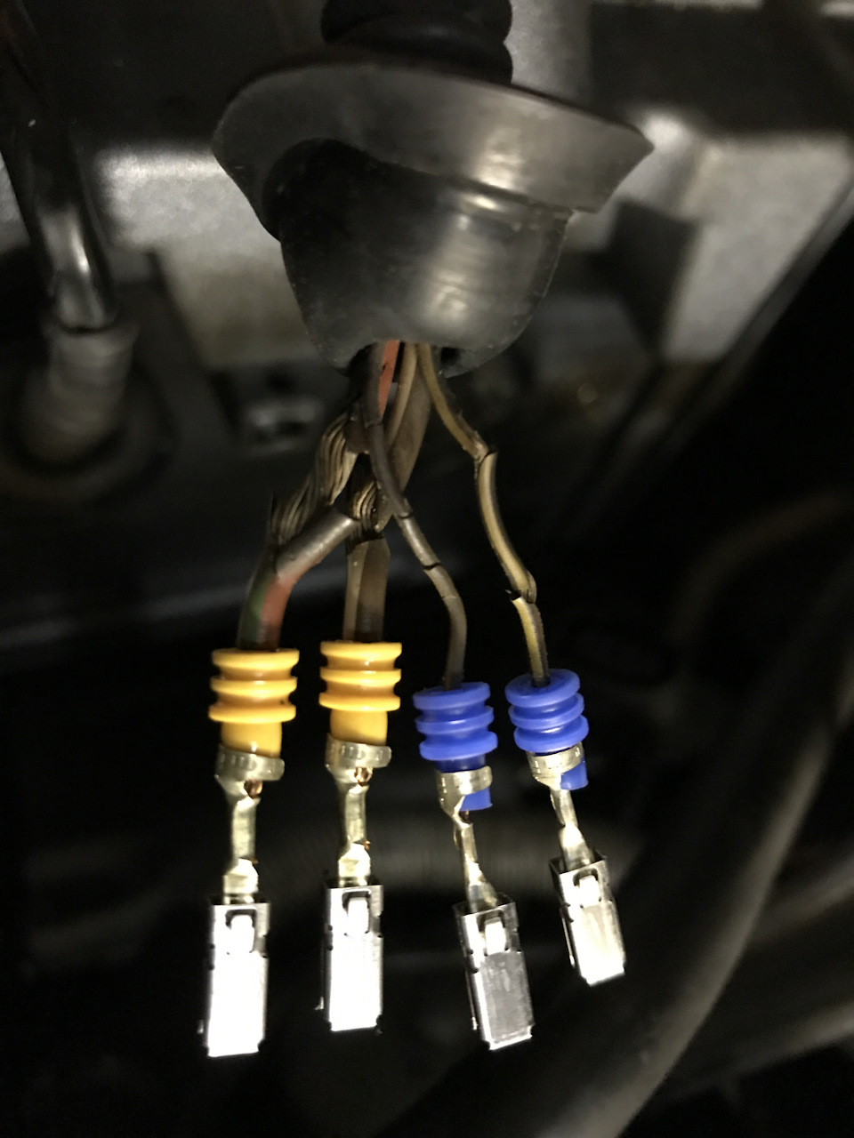 Крупный план жести 😭распиновыватель нам в помощь💪 — Audi Allroad (C5)