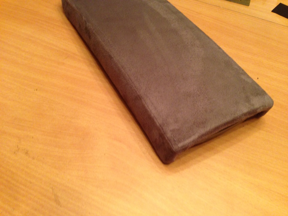 обтяжка салона алькантарой №2 — Toyota Prius (20), 1,5 л, 2008 года ...