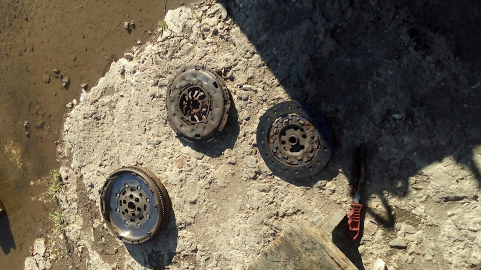 Вибрация по кузову — Volkswagen Transporter T5, 1,9 л, 2007 года ...