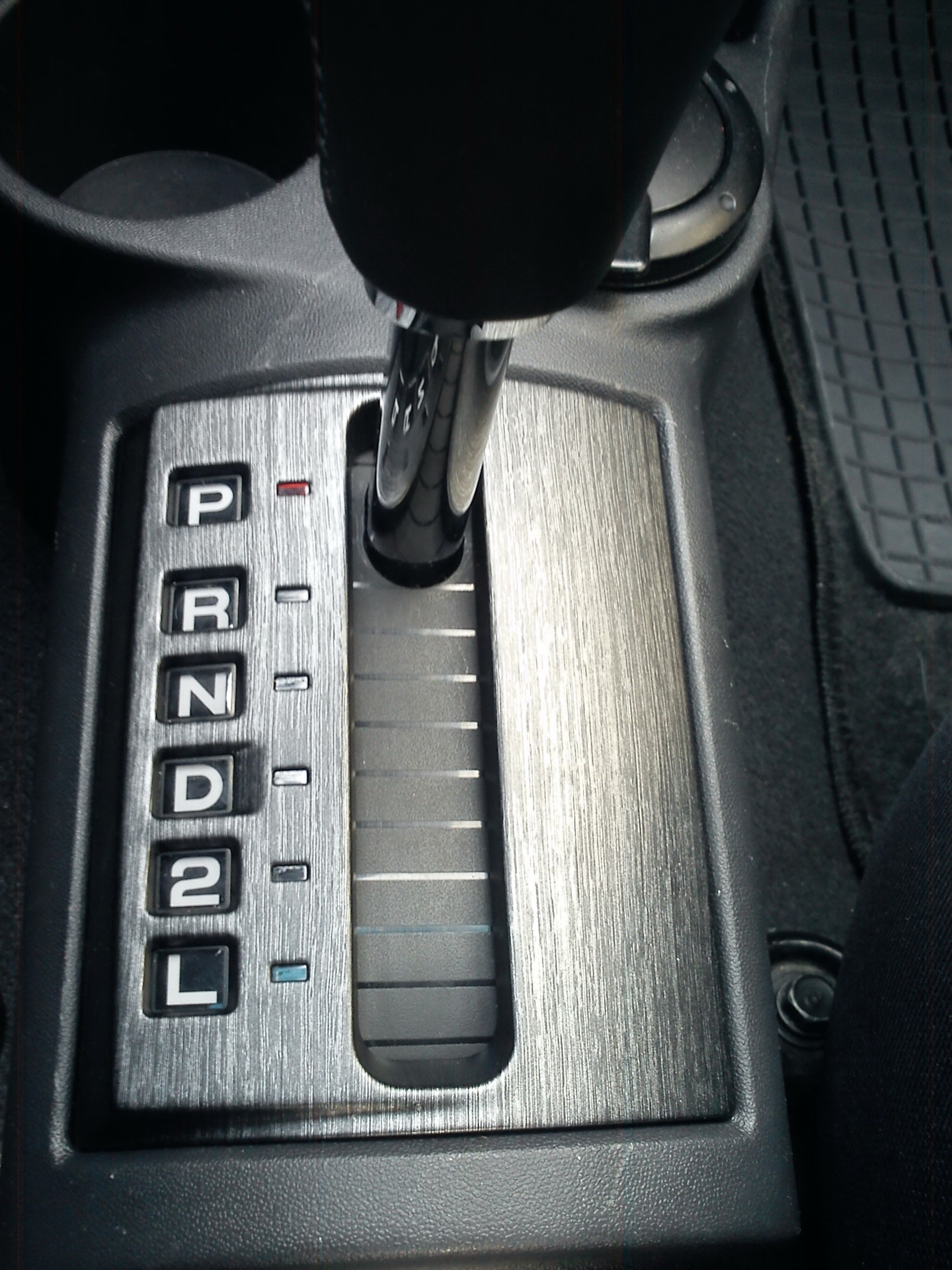Машина автомат переключение. Ручка АКПП Hyundai Getz 1.4. Коробка автомат Хендай Гетц 1.4. Коробка передач автомат на нундай гетс. Селектор АКПП Hyundai Tucson 2007.