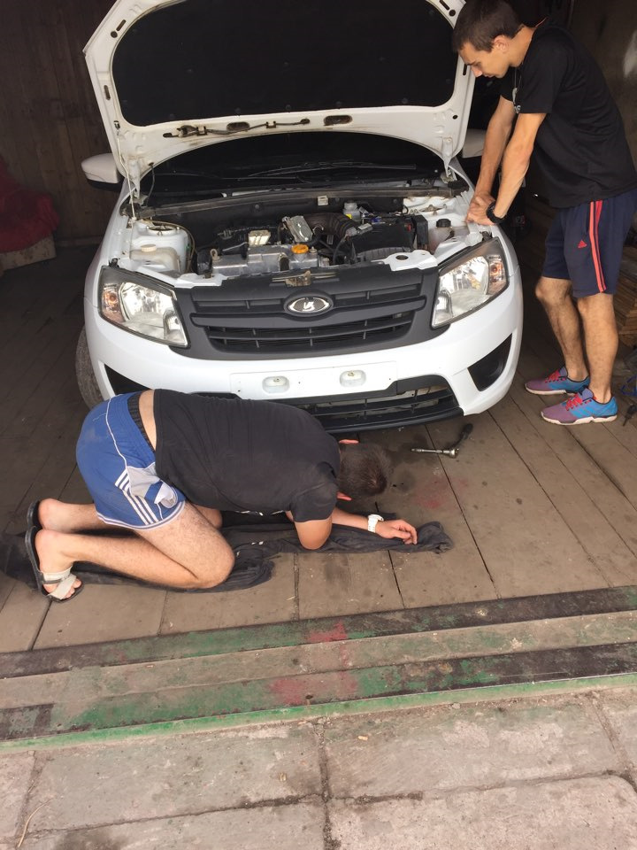 Установка противотуманных фонарей — Lada Гранта лифтбек, 1,6 л, 2015 ...