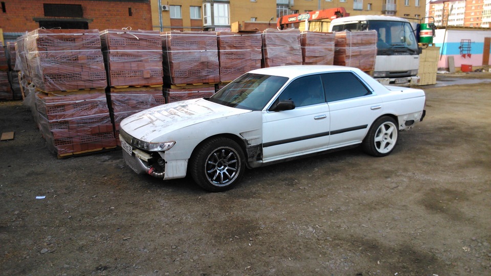 Nissan Laurel c33 s13