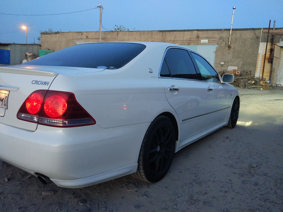 Toyota Crown athlete 2006 3 5