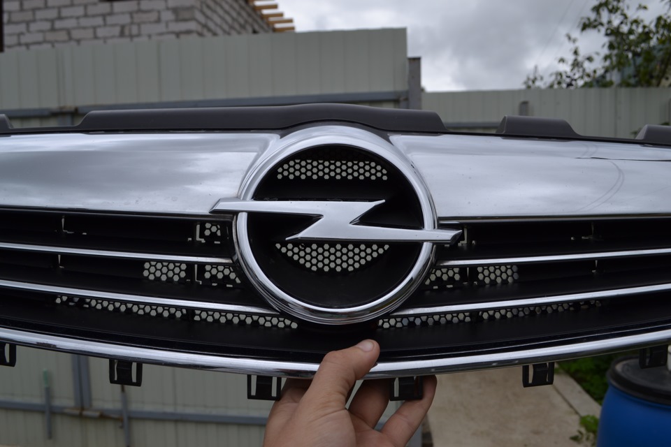 Вот так выглядит — Opel Zafira B. Запчасти на фото: Z6080