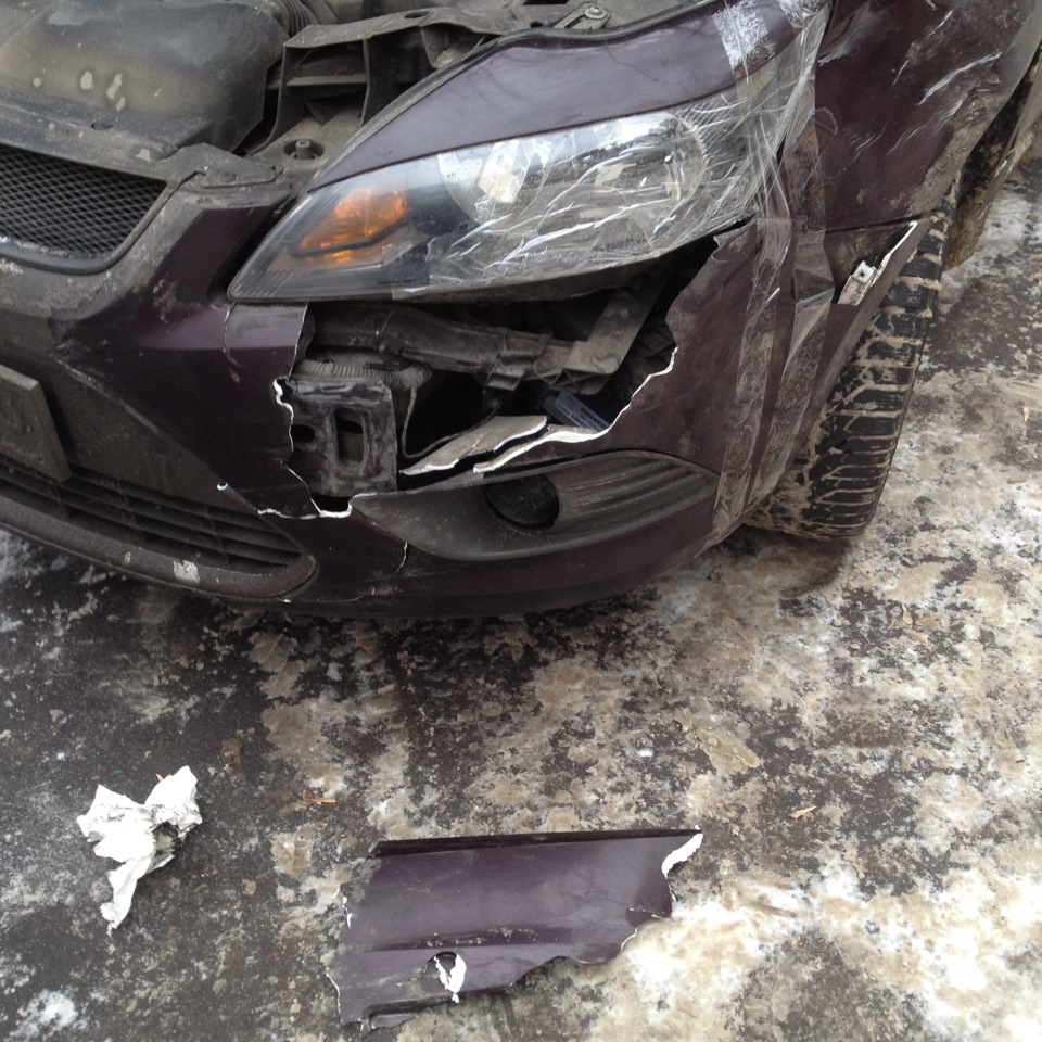 Подбился =( — Ford Focus II Hatchback, 2 л, 2010 года | ДТП | DRIVE2