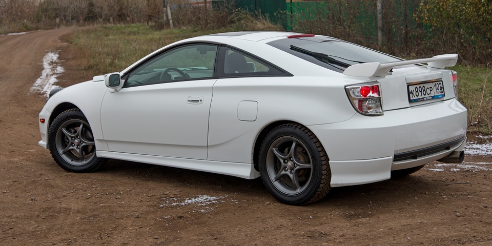 Шильдик Toyota Celica