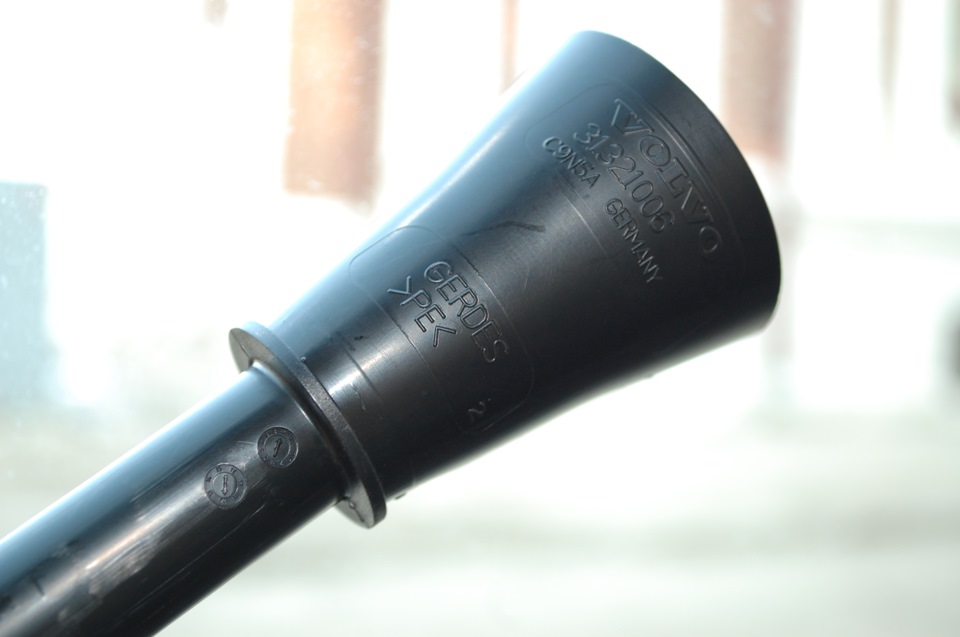 Фото в бортжурнале Volvo V40 Cross Country. Запчасти на фото: 31321006