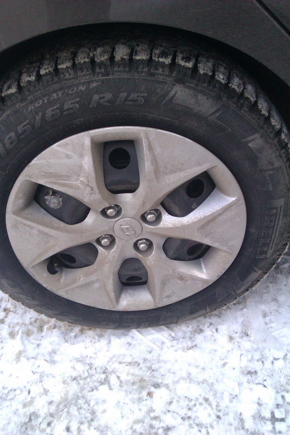 Pirelli Ice Zero 185/65 R15 — Hyundai Solaris Hatchback, 1,4 л, 2016 ...