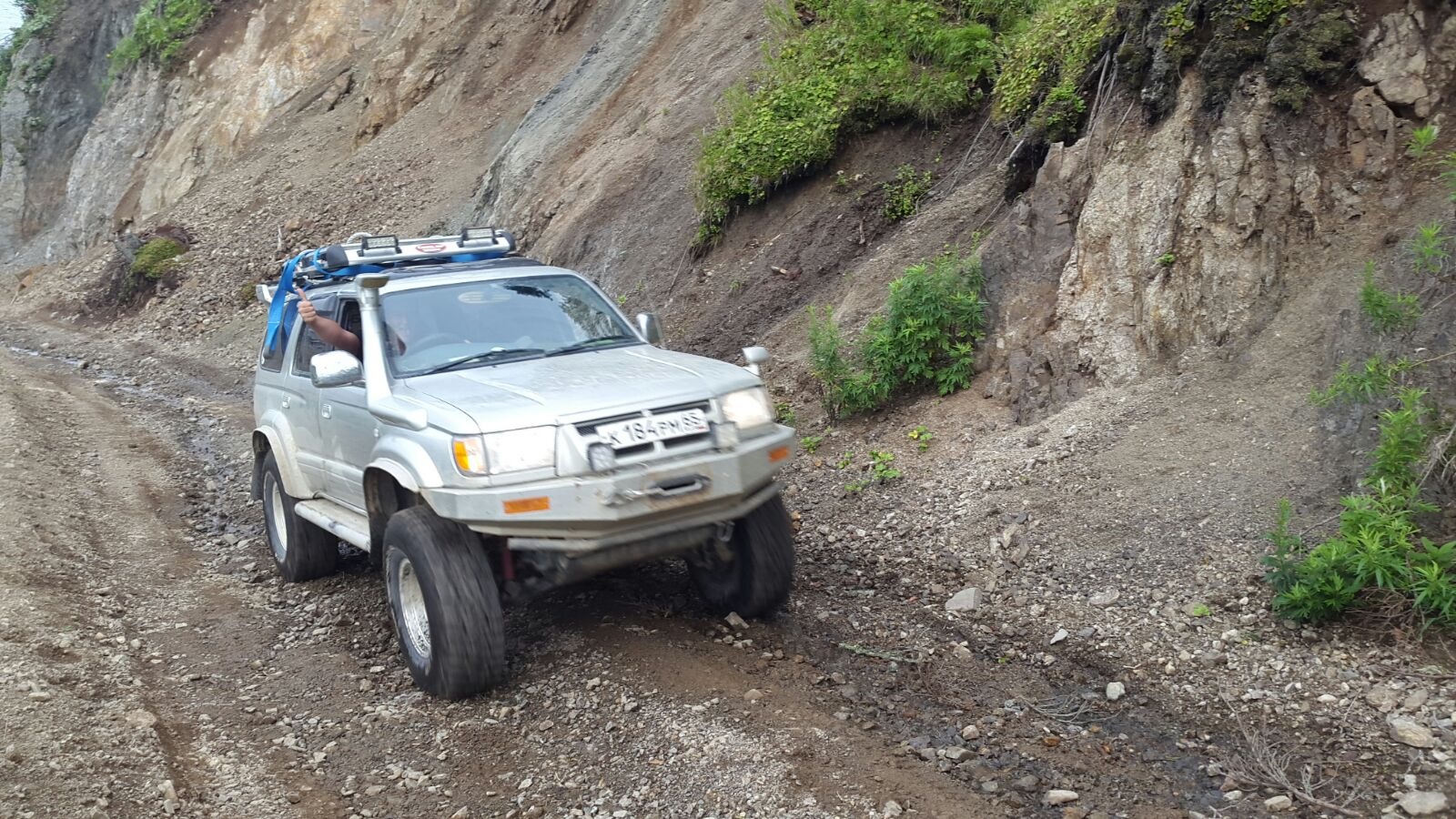 Hilux Surf Club Сахалин