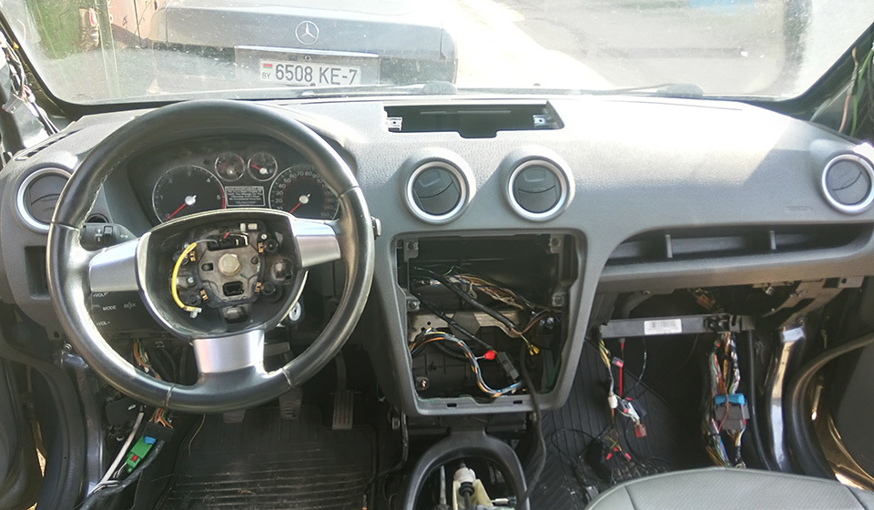 снятие торпеды форд фьюжн. винты крепления торпеды форд фьюжн. Ford fusion 2007 система отопления. консоль панели приборов форд фьюжн. панель управления форд фьюжн 2006 г.