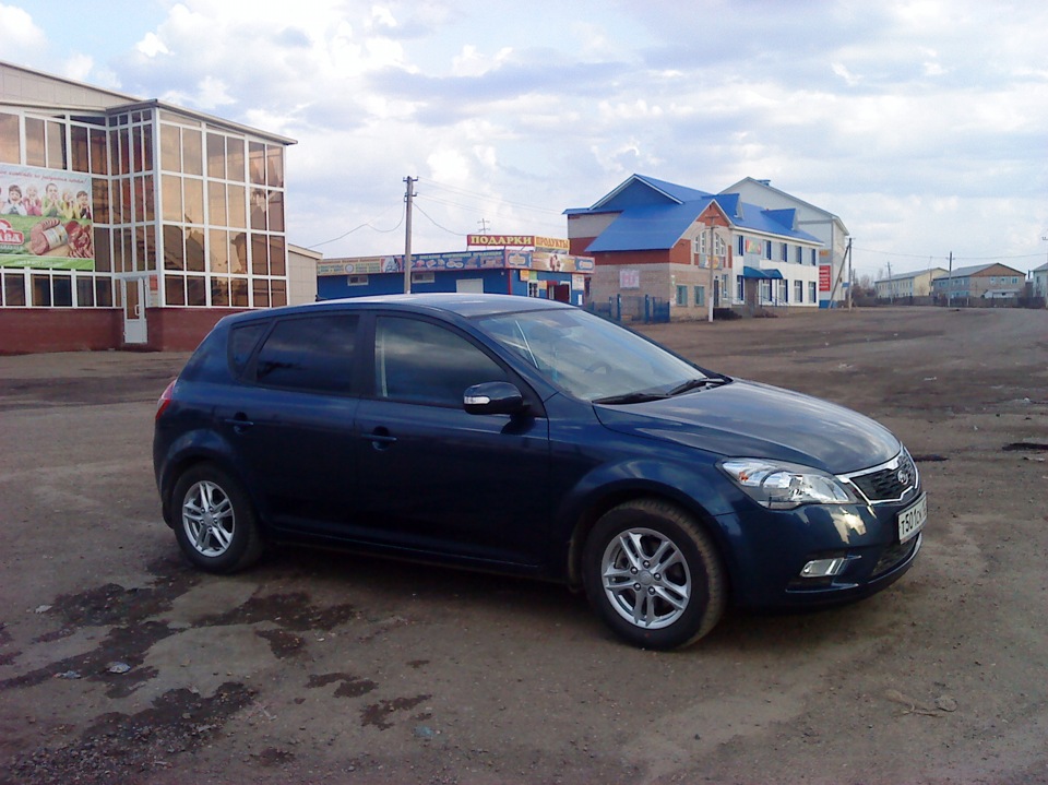 Kia Ceed синий 2013