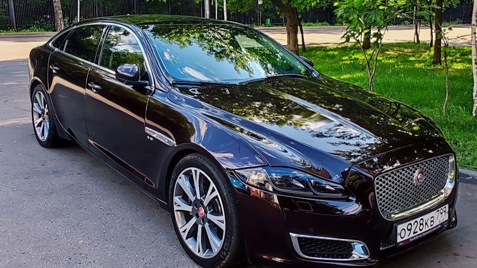 2011 jaguar xj black