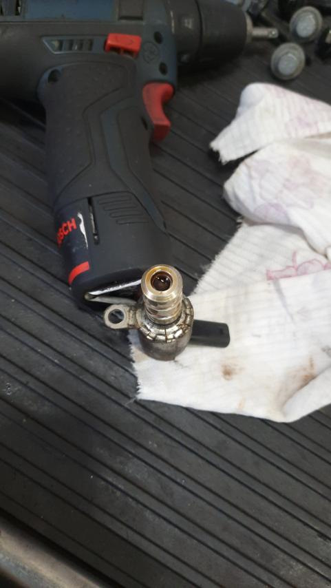 Замена сеточки и управляющего клапана 4.0 TFSI — Audi S8 (D4), 4 л ...