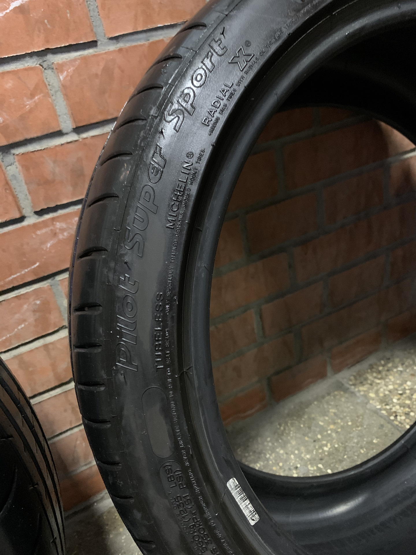 Резина «MICHELIN PILOT SUPER SPORT» и винты «D2 RACING» — Volkswagen ...