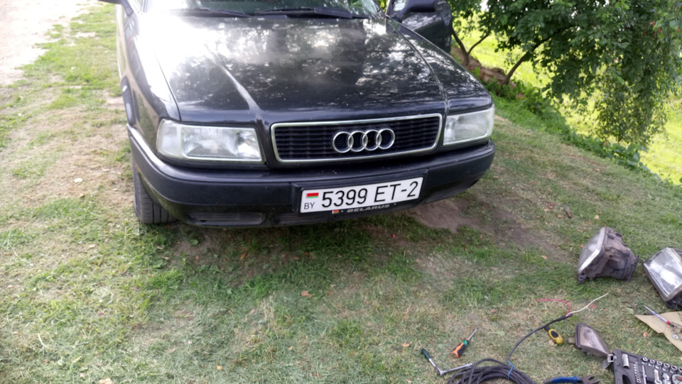 Приколхозил моноблоки — Audi 80 (B4), 2 л, 1992 года | стайлинг | DRIVE2