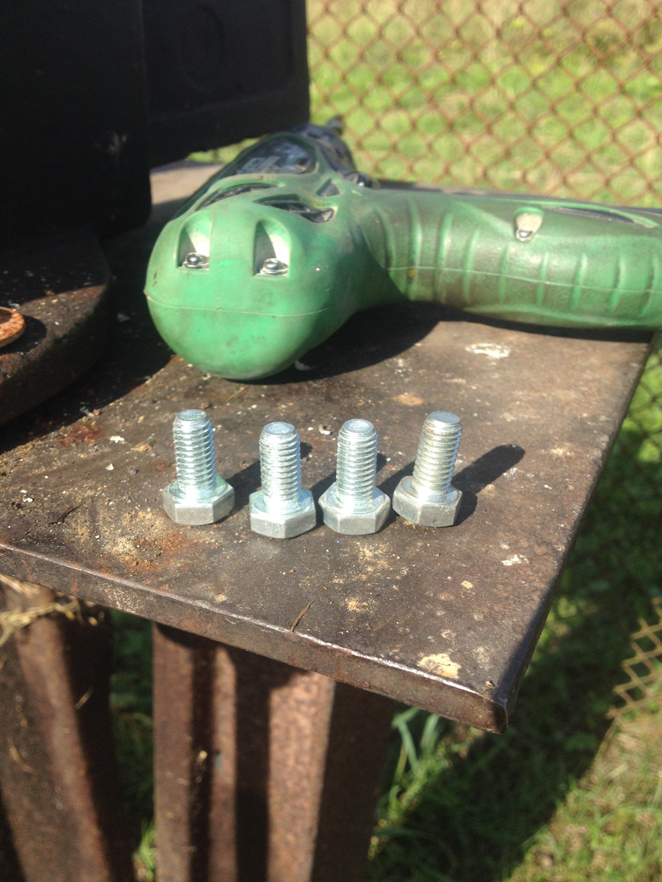 разборка натяжного ролика и замена подшипника — Nissan Primera (P12), 1 ...