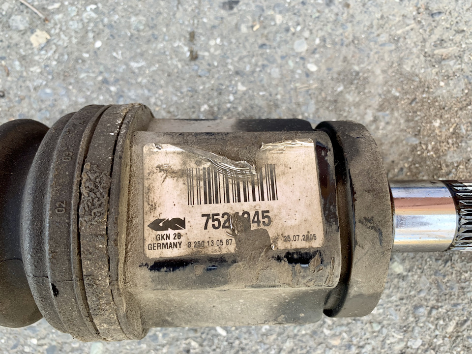 Полуось привод левый БМВ Х3 е83 на BMW X3 (E83). Б/у | 2 000 ₽ в городе ...