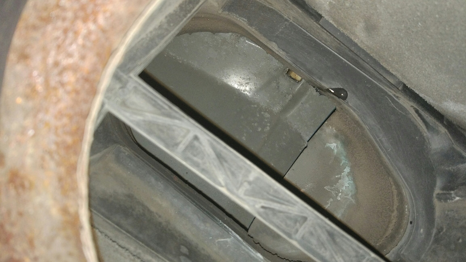 Вода под пассажирским ковриком-решение — Toyota Sequoia (1G), 4,7 л ...