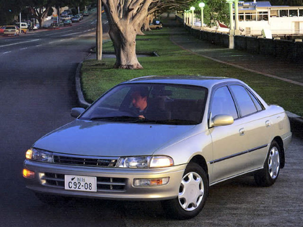 Carina 1.6. Toyota Carina t190. Toyota Carina 1992. Toyota Carina 1992 1996. Toyota Serena.