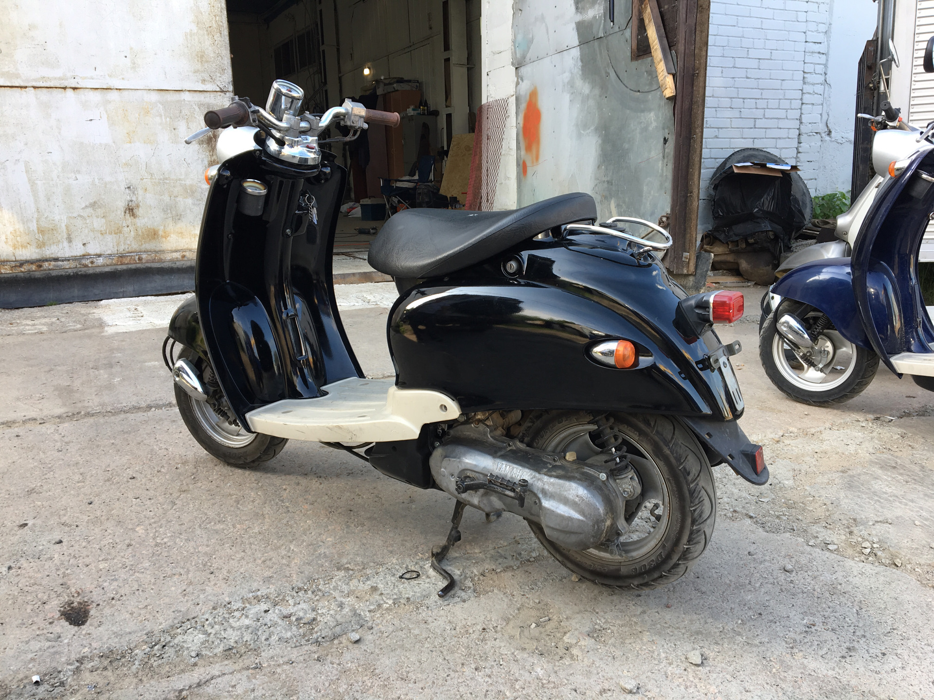 Yamaha Retro скутер