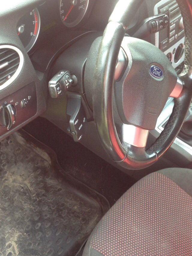 Установка подрулевого джойстика управления магнитолой . — Ford Focus II ...