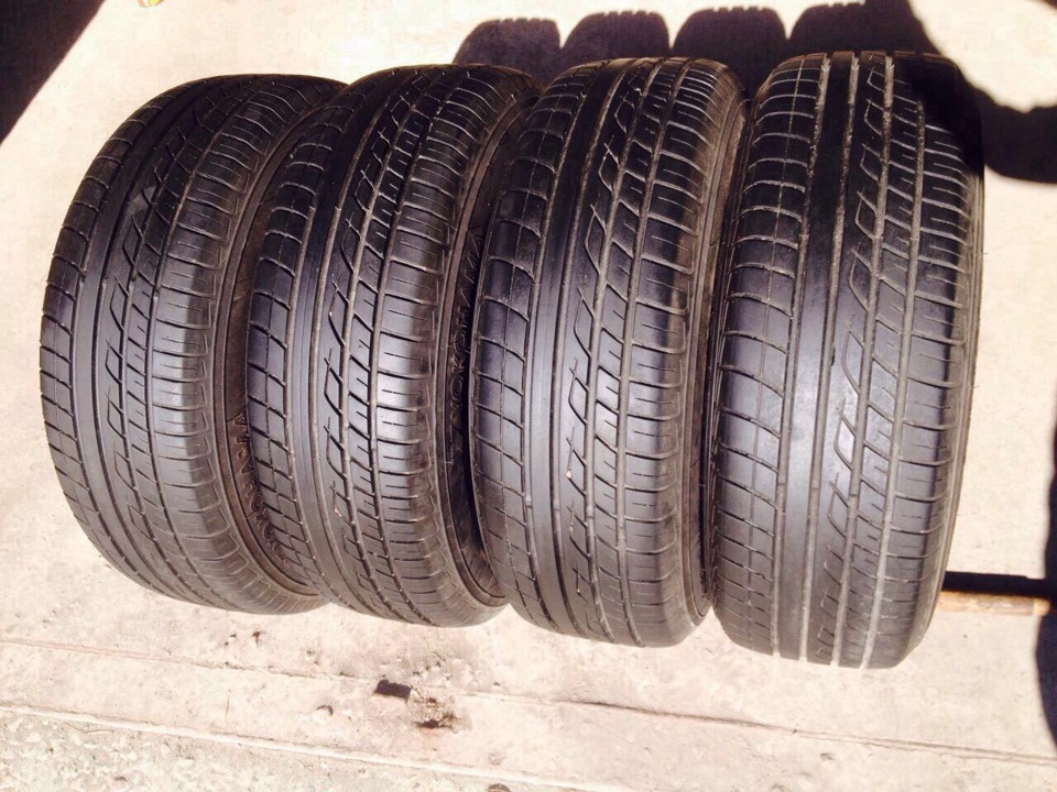 Шины летние Yokohama 215/65 R16, литые диски Скат 6,5Jx16 5x114,3. Б/у ...