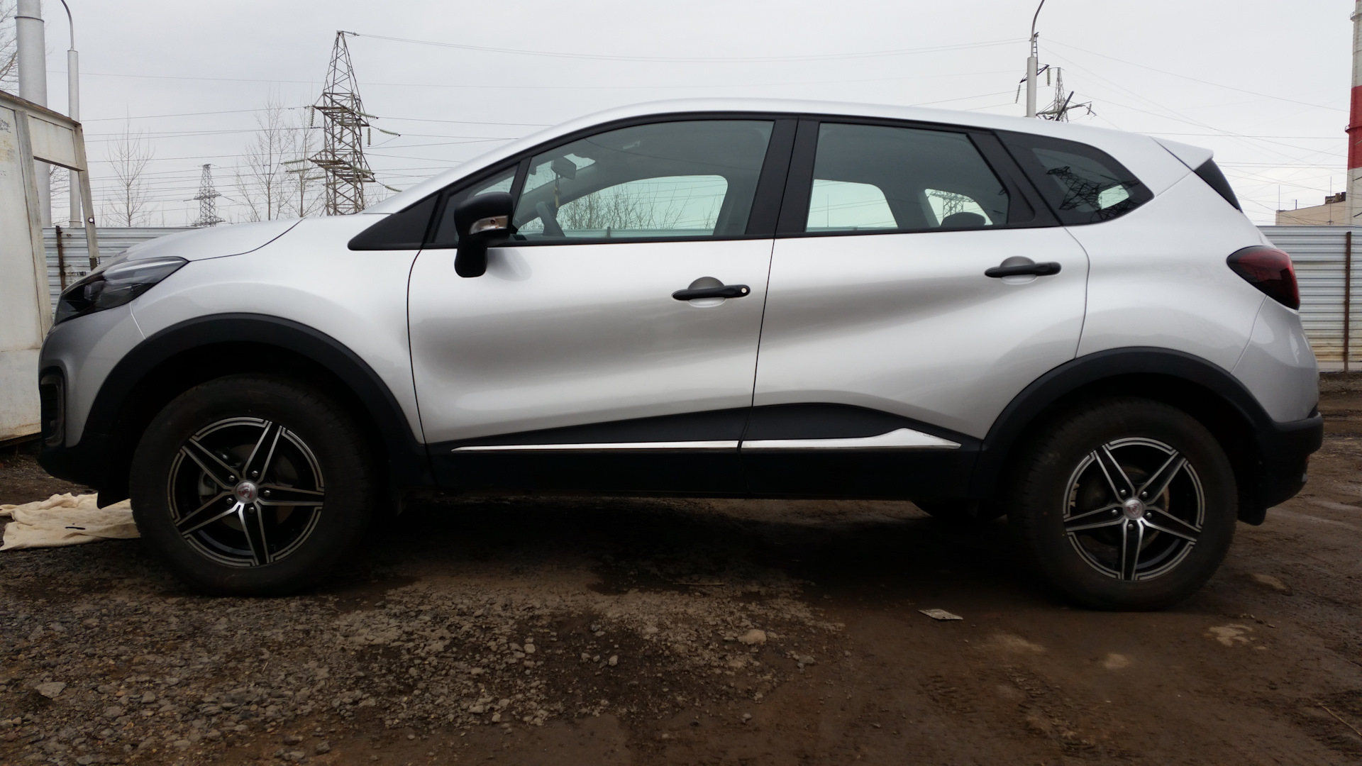 Мои новые диски — Renault Kaptur (2016), 1,6 л, 2016 года | колёсные диски  | DRIVE2