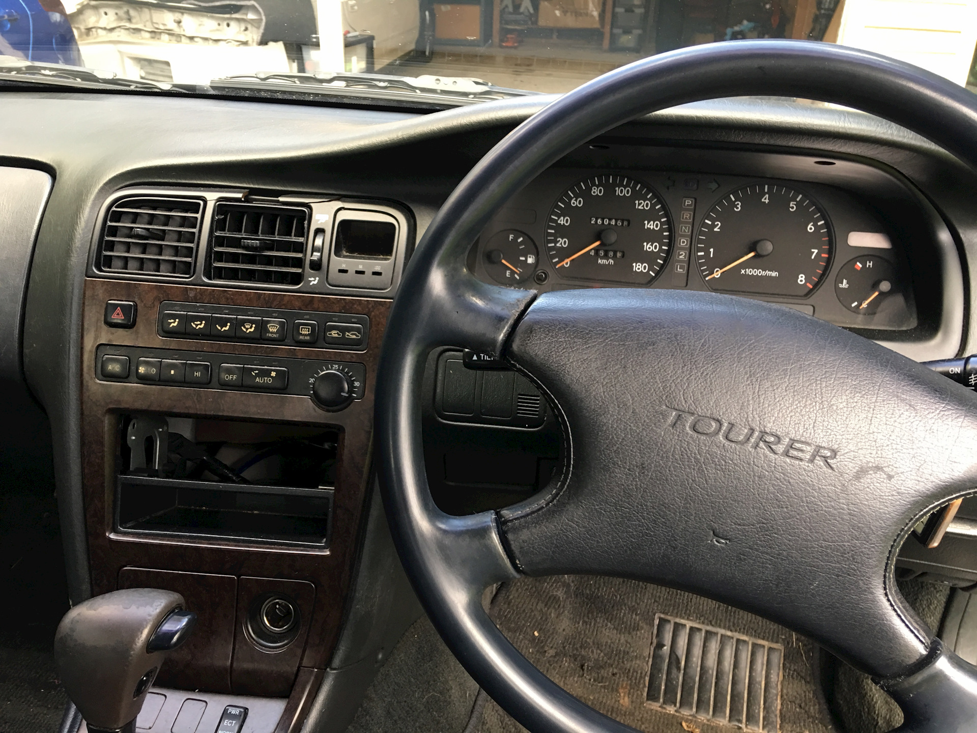 Toyota Mark 2 90 Tourer v салон