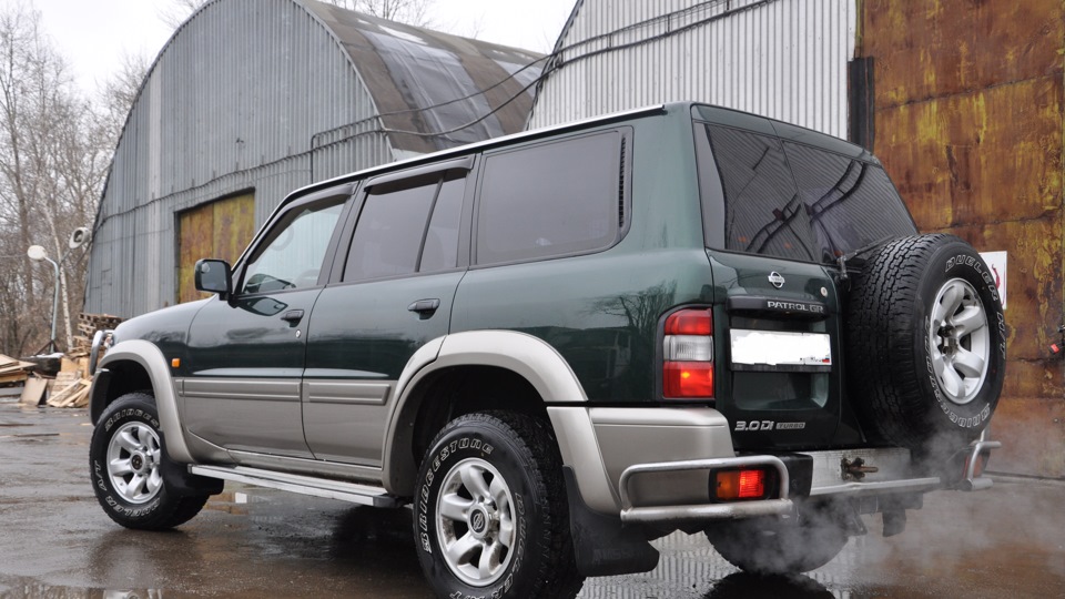 Nissan Patrol y61 5 Doors