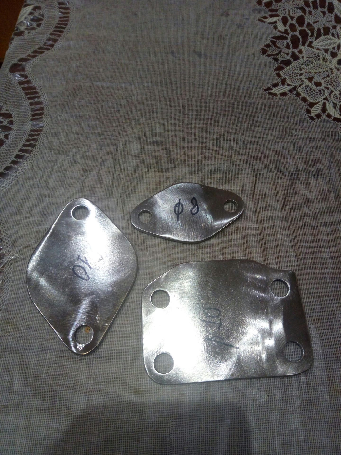 Заглушка егр митсубиси паджеро спорт 2. Заглушки для егр mitsubishi pajero sport 2. Размер заглушек егр ниссан патфайндер. Заглушка егр паджеро. 2 дизель.