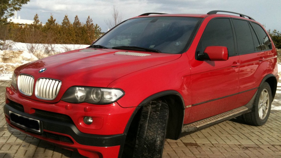 bmw x5 красный