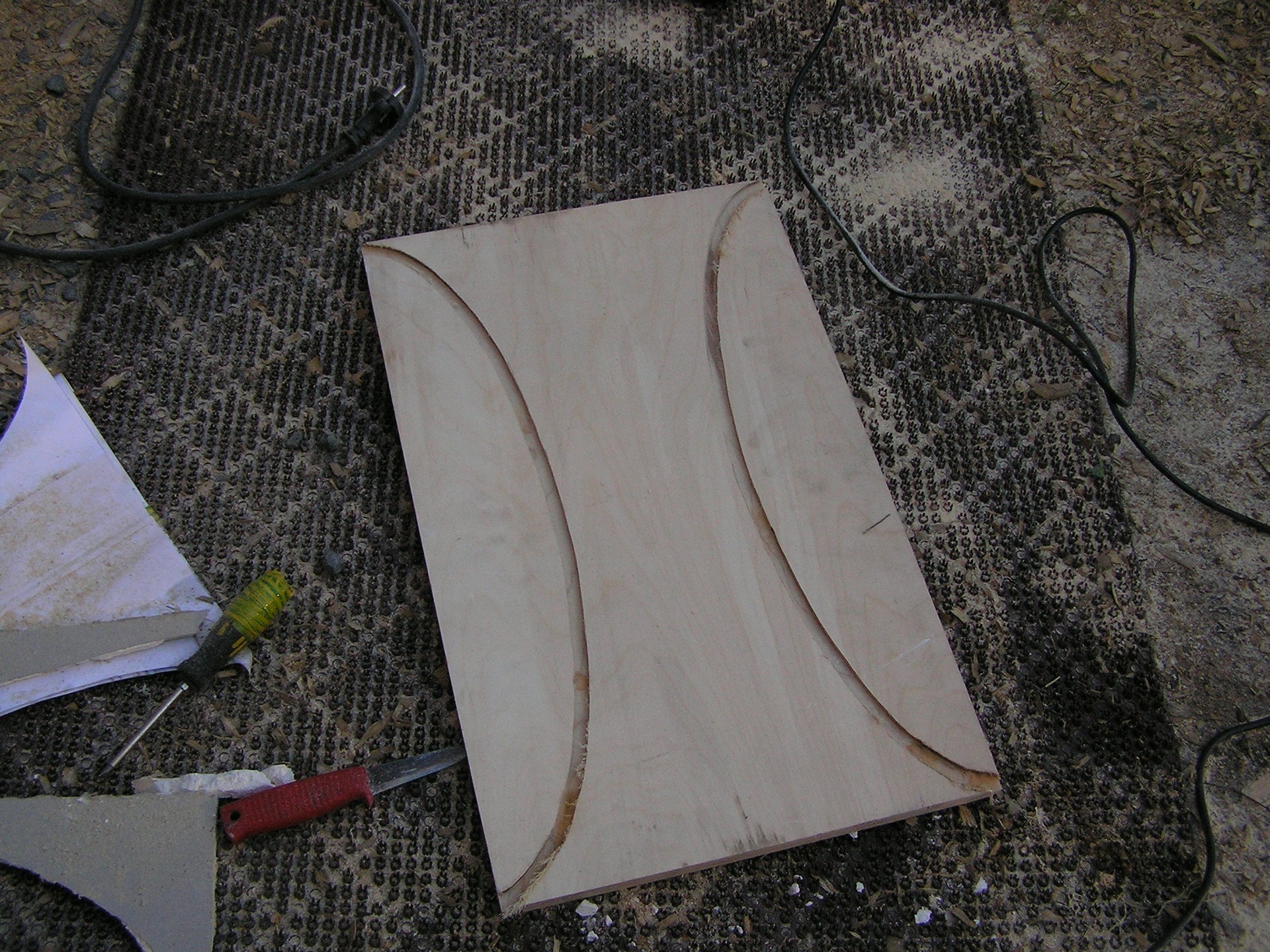 Короб под саб! День 1 (строим экспо порт) — Mazda 323 IV, 1,6 л, 1990 ...